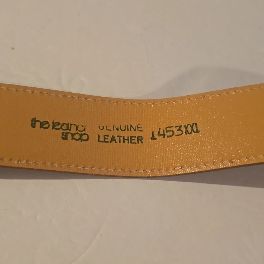 Vintage Leana Shop Mens TAN Leather Belt unique Gold Buckle New  Sz.2X